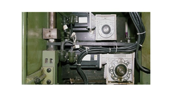 细纱机全数控车头改造哪家好，上海卓鹏细纱机变频器改造为你介绍
